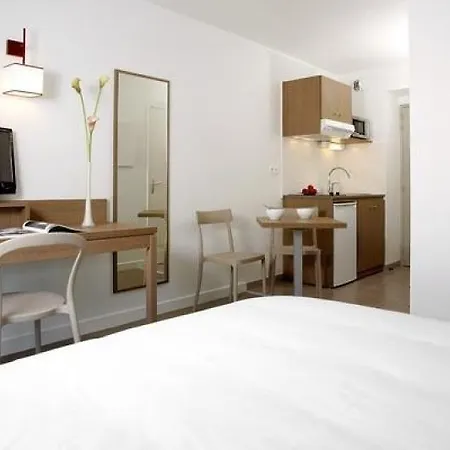 Aparthotel Terres De France - Bretagne 3*